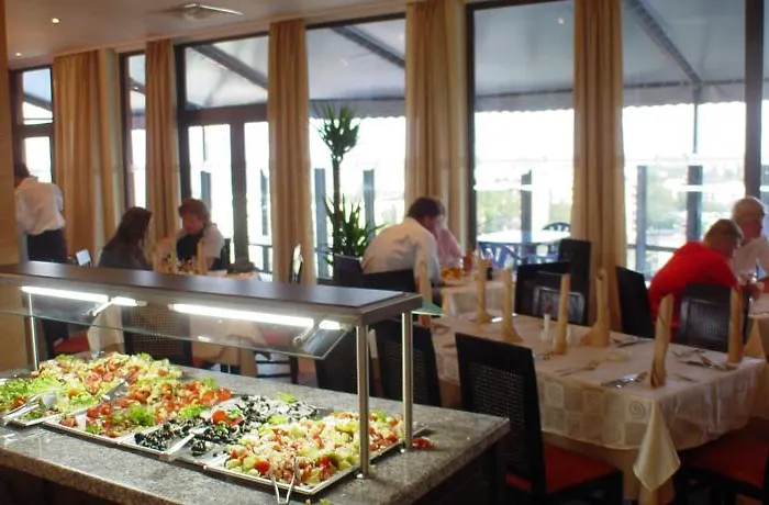 Hotell Smartline Meridian 4*